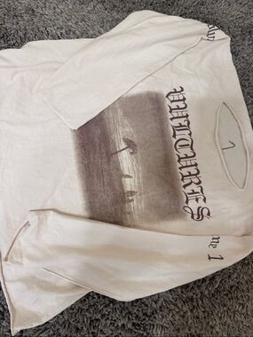 Yeezy vultures  Cream Graphic Long-Sleeve Shirt - Beach Print size 1
